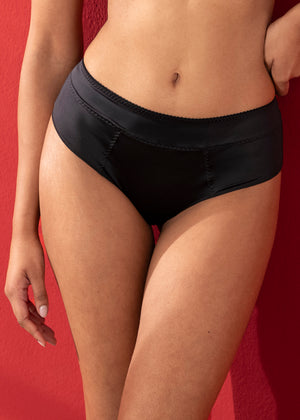 Antigel Shorty SATIN GLAMOUR schwarz Satin Low-Waist-Schnitt