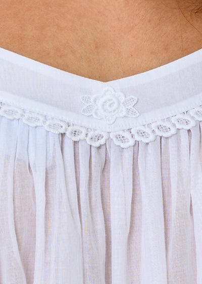 Celestine kurzes Nachthemd VANESSA weiß Blüten- und Blätterspitze langarm