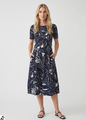 HIGH Kleid MESMERIZE schwarz mit kurzen Ärmeln aus Sensitive® mit Print