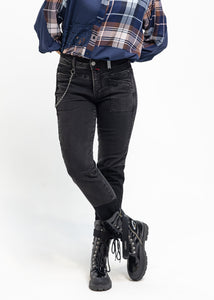 High Jeans KICK-OFF unisex schwarz grau Slimfit Aufschlag Kette