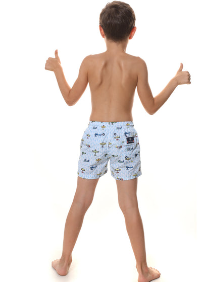 Jolidon Kids Badeshorts AVIA hellblau weiß gemustert mit buntem Flugzeugprint