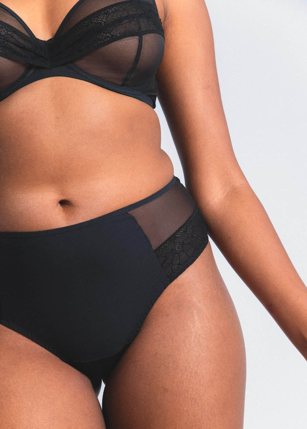 LEJABY Bügel-BH NUDITÉ schwarz Tüll Leavers Spitze große Cups