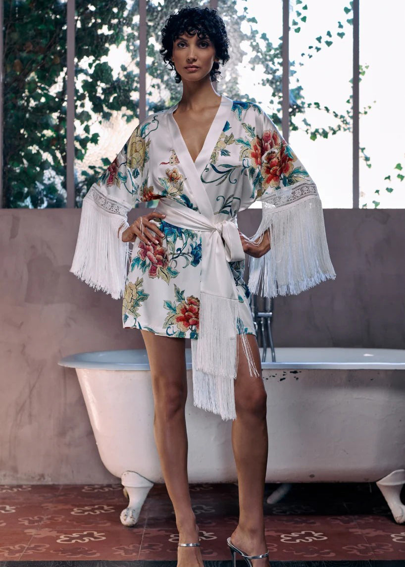 Marjolaine kurzer Mantel BEVERLY champagner Seidenmix Fransen Spitze Blumenmuster