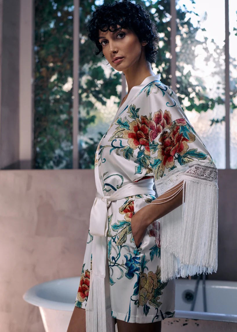 Marjolaine kurzer Mantel BEVERLY champagner Seidenmix Fransen Spitze Blumenmuster