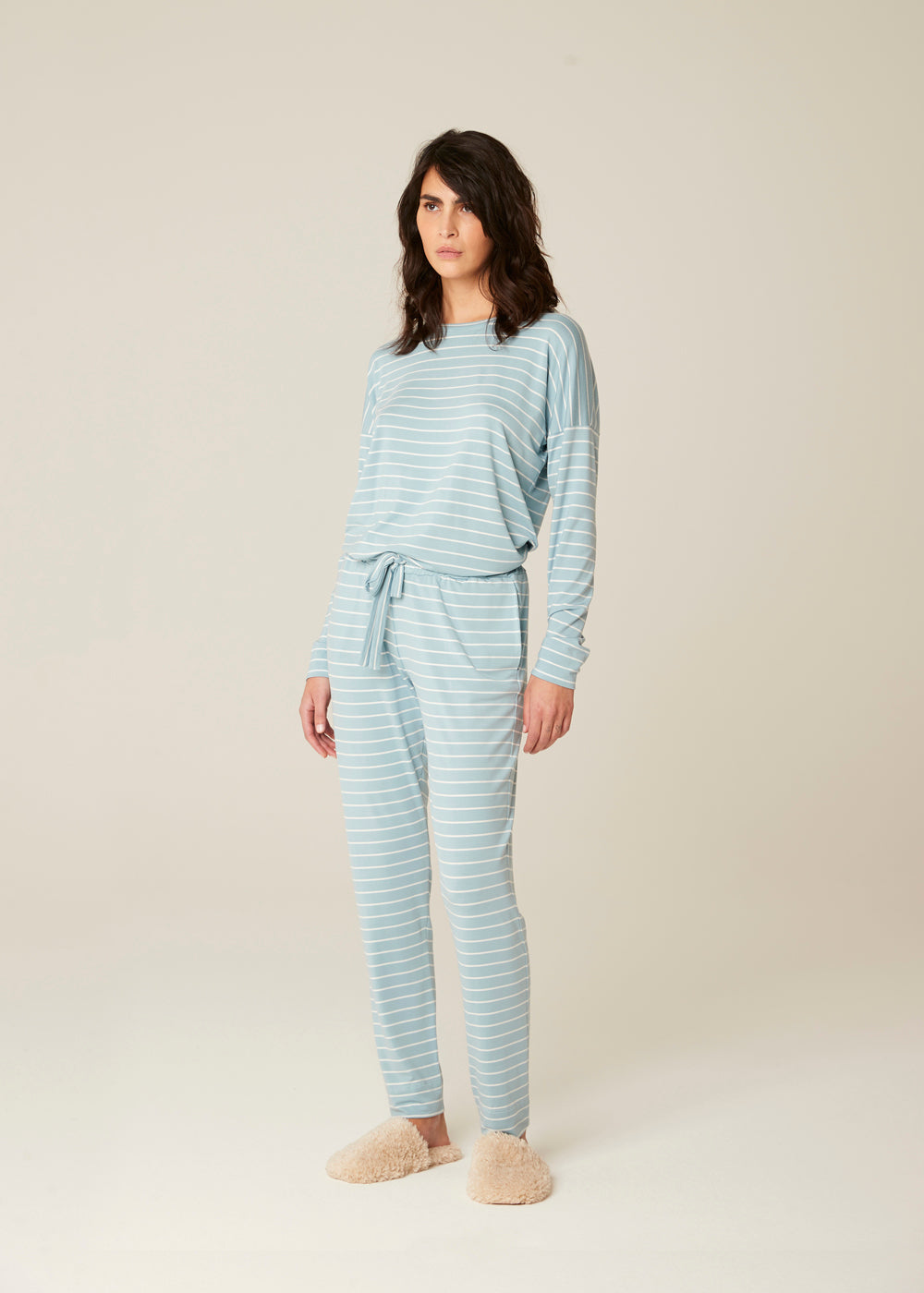 Pluto langer Schlafanzug HELINA hellblau weiß gestreift langarm Rundhalsausschnitt