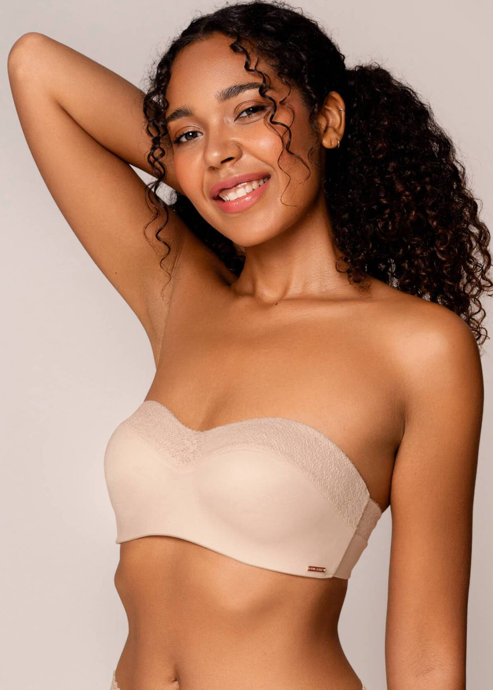 Royal Lounge trägerloser BH ROYAL JOY hautfarben nahtlos ohne Bügel breit mit Spitze