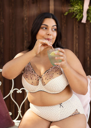 Ulla Bügel-BH MARILYN hellrosa mit Pünktchen und Blumenstickerei