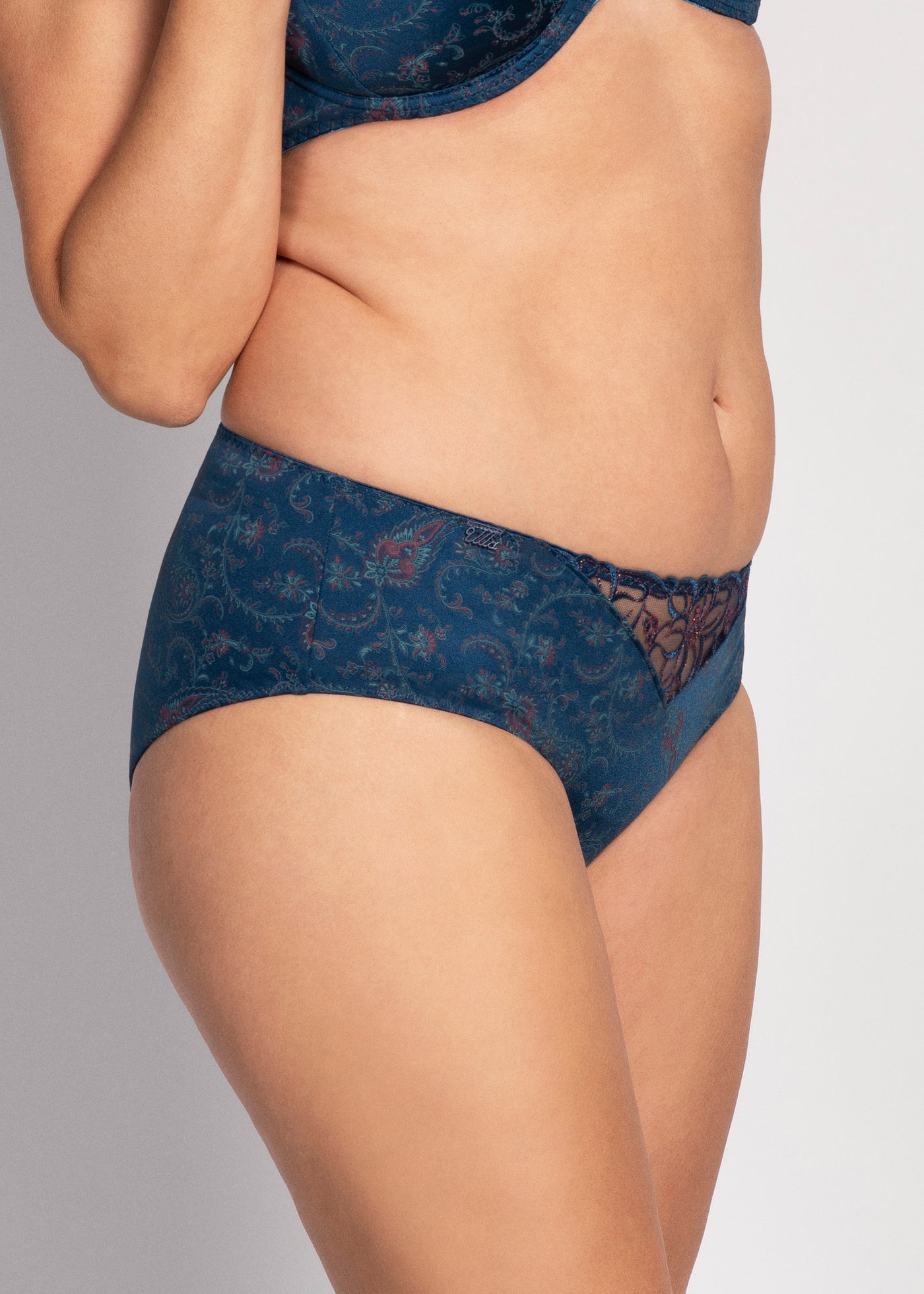 Ulla Panty ZOE orientalblau mit floral-ornamentalem Muster und Stickerei