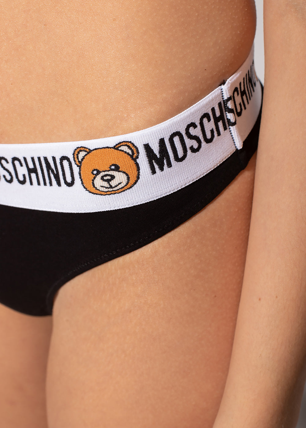 Moschino String UNDERBEAR schwarz mit weiß-schwarzem Logo Bund Teddybären