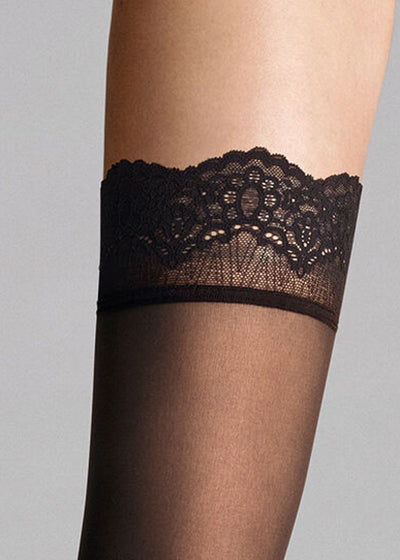 Wolford halterlose Strümpfe VELVET LIGHT in schwarz 40 DEN mit Spitzenrand